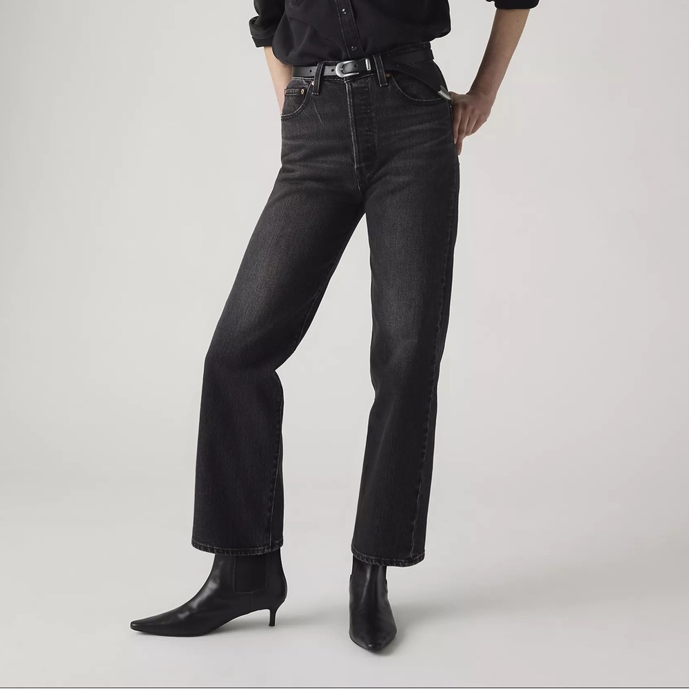 Levi’s Ribcage Straight Ankle in Loom About